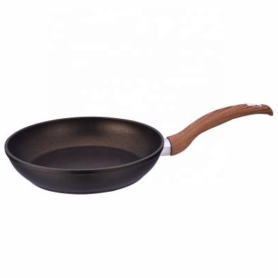 China Sustainable Aluminum Pan Kitchen Cookware Stick Pan No Oil Smoke No Frying Pan for sale