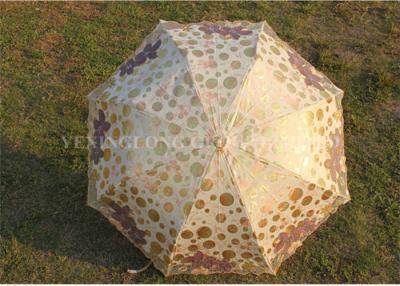 Chine Parapluie pliable protégeant du vent adapté aux besoins du client, parapluie de Sun de dentelle de boutique de dames pour la pluie à vendre