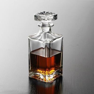 China High qiality /factory price factory outlet flint wine whiskey empty crystal glass crystal decanter sets with glass stopper home use for sale