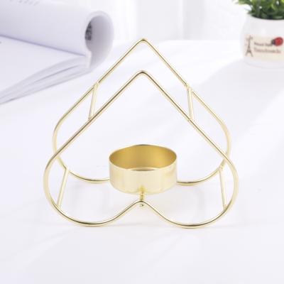 China Simple heart shape home nordic style decoration candle holder desk decoration for sale