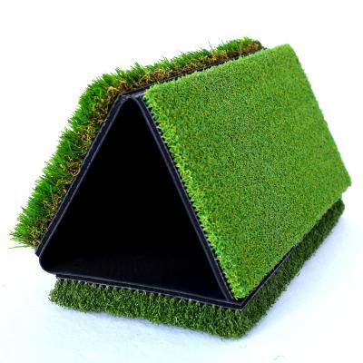 China Long Durable Mini Mat Portable Residential Rubber Floor Mat Golf Mat for sale