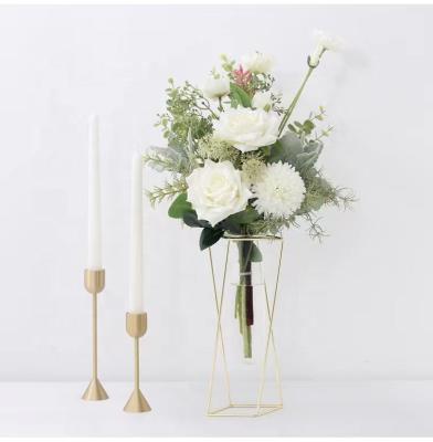 China Metal Elegant Irregular Vases Can Be Customized To Match Household Desktop Decoration for sale