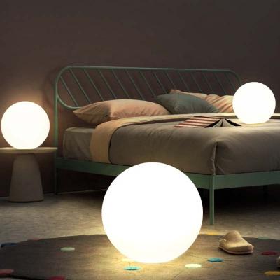 China EUROPEAN Rechargeable 16color Changing Round Led Garden Decoration Ball Lights for sale