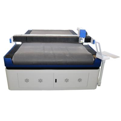 China Intelligent Cloth CNC Cutting Machine For Clothing Vibrating Knife Cutting Machine With Round Knife for sale