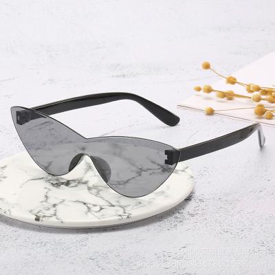 China Cosplay Party Eyewear Cat Eye Shape Gradient Tined Decorative One-Piece Cutout Lens Sunglasses Rimless Girls Online for sale