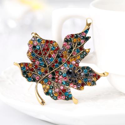 China Factory Wholesale Colorful High Quality Women's Retro Brooch Maple Leaf Diamond Ornaments for sale