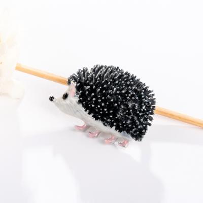 China High quality dripping brooch small cute cartoon hedgehog brooch oil pin animal customization good quality for sale