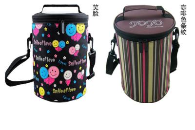 China Color Printing Thermal Lunch Bag Computer Knitting Technics Easy Cleaning for sale