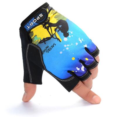 China Ultra Light Microfiber Gym Workout Gloves Custom Logo For Outdoor Training for sale