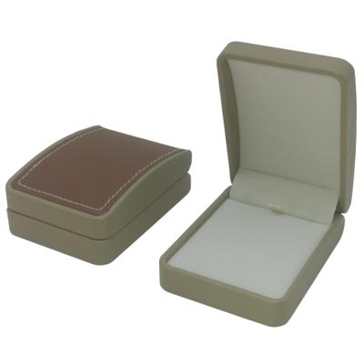 China Recycled Materials China Factory Eco Flat Packed Wholesale Luxury Customized Wedding Favors Gift Boxes for sale