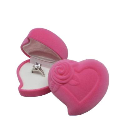 China Velvet Customize Proposal Romantic Pink Velvet Heart Shape Ring Box for sale