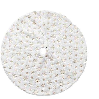 China White Christmas Tree Ornaments Gold Embroidery Piece Christmas Tree Skirt Plush Sequin Snowflake Christmas Tree Skirt Christamas Home Decoration for sale