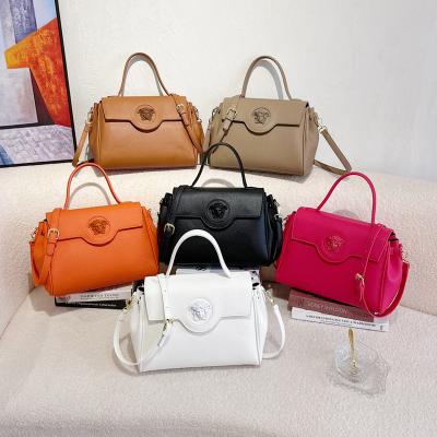 China New fashionable female advanced fashion cross-launched shoulder bag texture princess jellyfish bag for sale