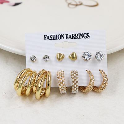 China Fast Delivery Earrings Set Metal Geometry C Shaped Earrings Bead 6 Pairs Pack Creative Peach Heart Earrings for sale