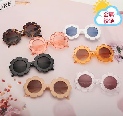 China Cute Sunflower Frame Fruit Color Baby Round Glasses New Fashion Sunglasses Children's Sunglasses Trend Boys and Girls Personality Sunglasses for sale