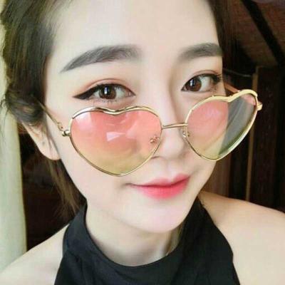 China New metal retro fashion love multicolor sunglasses women fashion trend peach heart cute girl heart sunglasses wholesale for sale