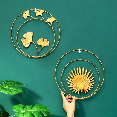 China Art Decor Creative Golden Leaf Metal Wall Art Decor Wrought Iron Living Room Wall Hanging Minimalist Home Interior Decor for sale