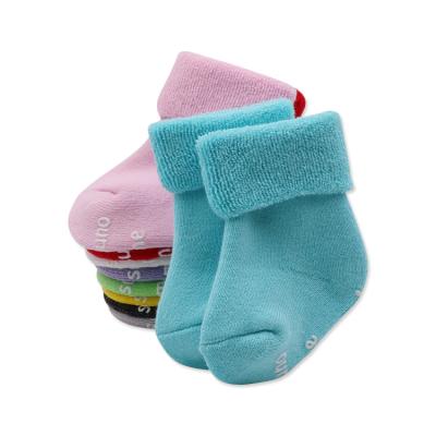 China Cute Winter Antibacterial Non Slip Newborn Fashion Baby Organic Cotton Socks Sporty Silicone for sale