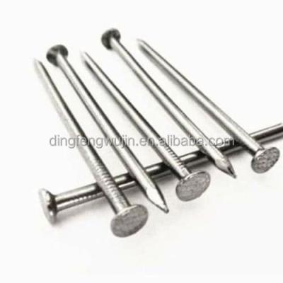 China Q235 2.5*75mm Flat Steel Bulk Pack Common Loose Nails For Woodworking Applications for sale