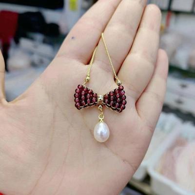 China CLASSIC Wholesale Natural Freshwater Pearl Butterfly Charm Pearl Necklace Pendant Jewelry Designs For Girl for sale