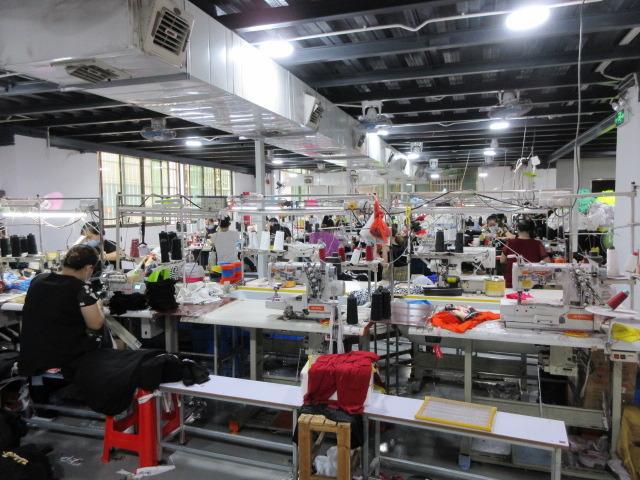 Verified China supplier - Guangzhou Haizhu District Laite Clothing Manufactory