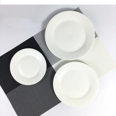 China Western Style Pure White Ceramic Steak Steak Shallow Capsule Viable Round Flat Plate for Wedding and Restaurant for sale