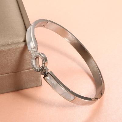 China FASHIONABLE Cheap Adjustable Bracelet 18K Gold/Silver Color Heart Pendant Stainless Steel Bangle Bracelet For Women for sale