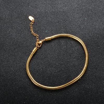 China FASHIONABLE 18K Gold Cuban Link Wholesale Price Stainless No Tarnish Anklets Jewelry Waterproof Anklets for sale