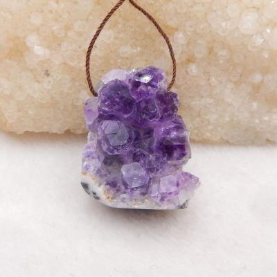 China Original Fluorite Crystal Necklace Minimalist Gemstone Pendant Raw Healing Charm for sale