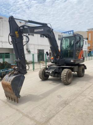 China DX60 Gebraucht Doosan Bagger mit 5550kg Betriebsgewicht 42,5KW Motorleistung zu verkaufen