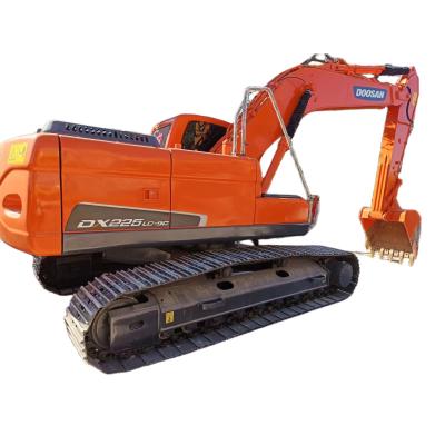 China Excavadora hidráulica usada Doosan DH225LC-9C com capacidade de balde de 1,05m3 à venda