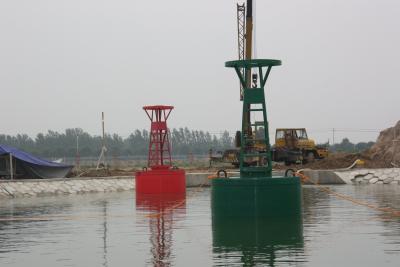 China JB1500 Floating Marine Polyurethane Foam Filled Navigation Buoy met zonlicht Te koop