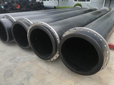 Cina Connessione a flange in acciaio DN560 Tubo antiusura resistente ai raggi UV per dragaggio di sabbia in vendita