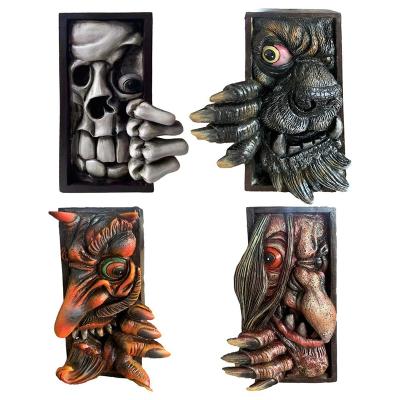 China Handwork Halloween Monsters Human Face Resin Bookends Bookend Sculpture Shelf Decor Horror Peeping On Shelf Monsters for sale