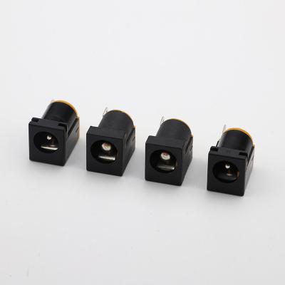 China 2.1mm Center Pin Female Automotive DC Jack Connector Video Power Socket for sale