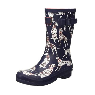 China Fashion trend factory direct sales rubber waterproof non-slip custom women rain boots for sale