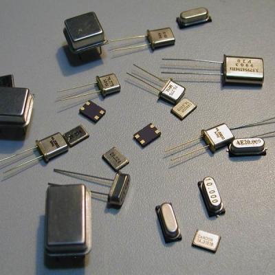 China Quartz Crystal Oscillator Resonator RF Filter 1.8V - 3.3V for sale