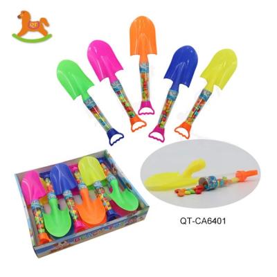 China Cartoon Toys Cheap Colorful Beach Shovel Toy With Candy for sale