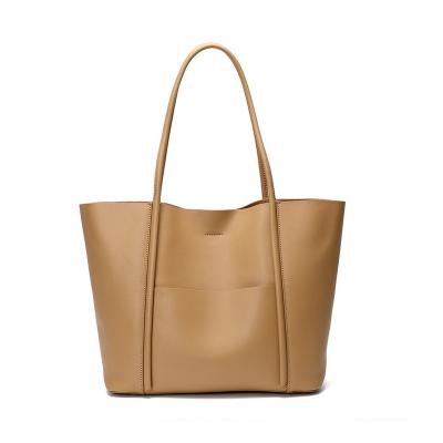 China Fashion Large Capacity Genuine Leather Bag Women's Lightweight Tote Bag Armpit Bag for sale