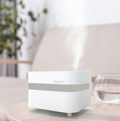 China Mini Portable Home Air Humidifier 2022 Hot Selling Car Light USB Desktop Mist Air Humidifier for sale