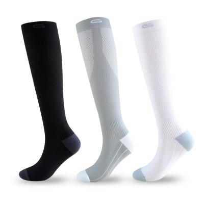 China QUICK DRY Custom Compression Sports Socks Antimicrobial Knee High Terry Bottom Socks Unisex Compression Socks Supplier for sale