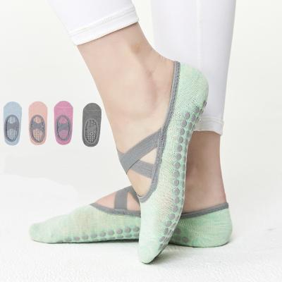 China Non Slip Best Price Private Label Man Leopard Woman Grip Strap Sock Comfortable Non Slip Airy Yoga Sock for sale