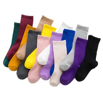 China Sporty Women Socks 2021 Slouch Socks for WomenAutumn and Winter All-match Crew Socks for sale