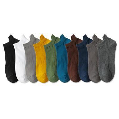 China Sporty summer hot sale cotton socks tend men's ankle socks solid color men's happy socks for sale