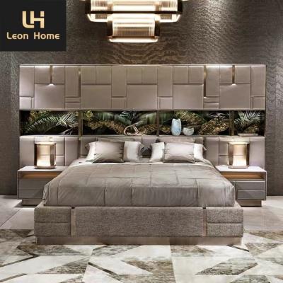 China Latest Luxury Modern Bedroom Furniture Italian High End Double Bed Luxury Leather Headboard Queen Size Bed for sale