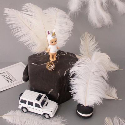 China Fashion Beautiful Ostrich Natural Wind Plug-in Net Red Baking Dessert Inserts Pearl Step Change Birthday Cake Topper Decoration for sale