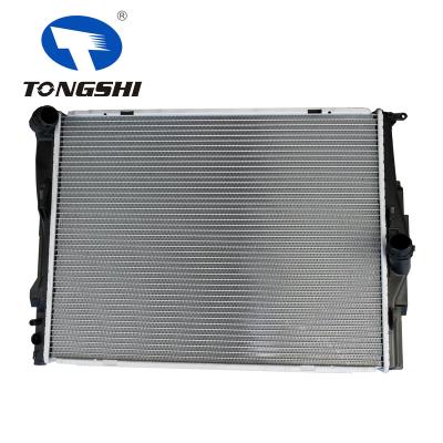 China And plastic aluminum automotive welded aluminum radiator for BMW E90 N45 1.8-2.0 OEM 7547059 7558480 7788903 7790297 7794488 17117547059 spare parts 28143 for sale