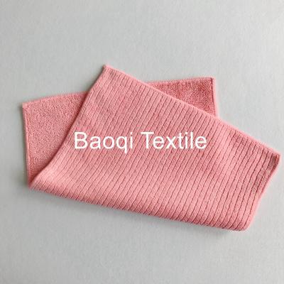 China Pink 2 layers thick twist solid microfiber dish rags， tea towels wipes,single side kitchen cleaning rags size 40*40cm for sale