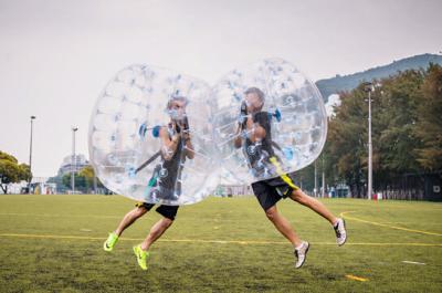 China Futebol de colisão do futebol da bolha do amigo, bola inflável do hamster para seres humanos à venda