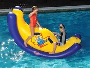 China Eco-friendly PVC Inflatable Water Toys Double Rocker For Water Park for sale